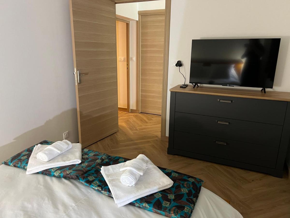 Loft Le Cosy Coeur De Ville Stationnement Privatif Limoges Dış mekan fotoğraf